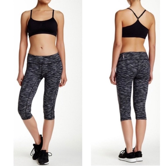 Zella Live in Eclipse Space Dye Capri Leggings Size XS - Picture 6 of 8